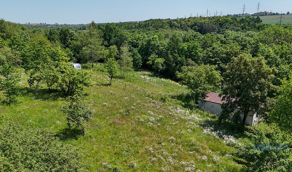 Prodej komerčního pozemku 10 599 m², Praha – náhled fotky 11