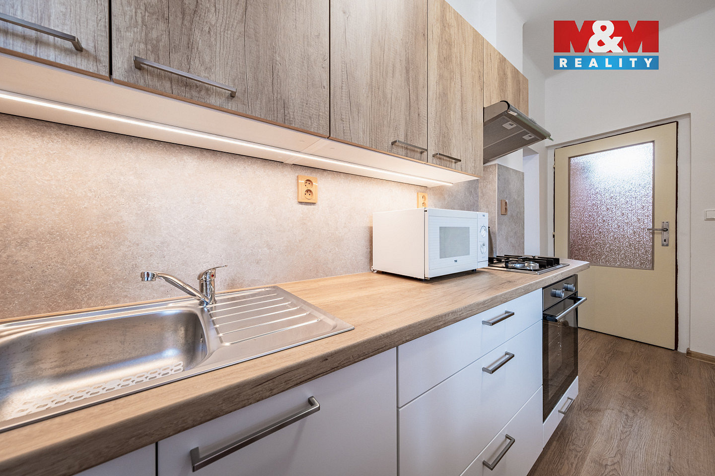 Prodej domu 200 m² s pozemkem 357 m² — photo 2