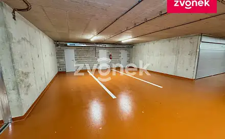 Garážové stání se sklepem, Zlín - Jižní svahy, Nad Stráněmi, Zlín