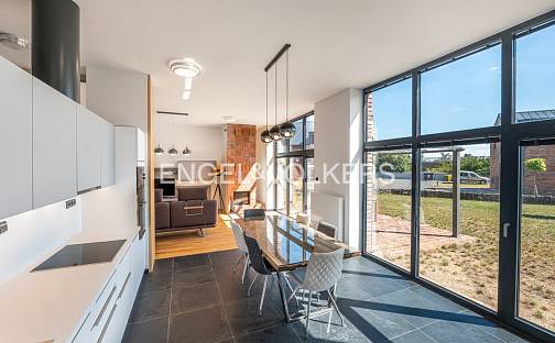 Pronájem domu 160 m² s pozemkem 800 m², Františka Smolíka, Jíloviště, okres Praha-západ