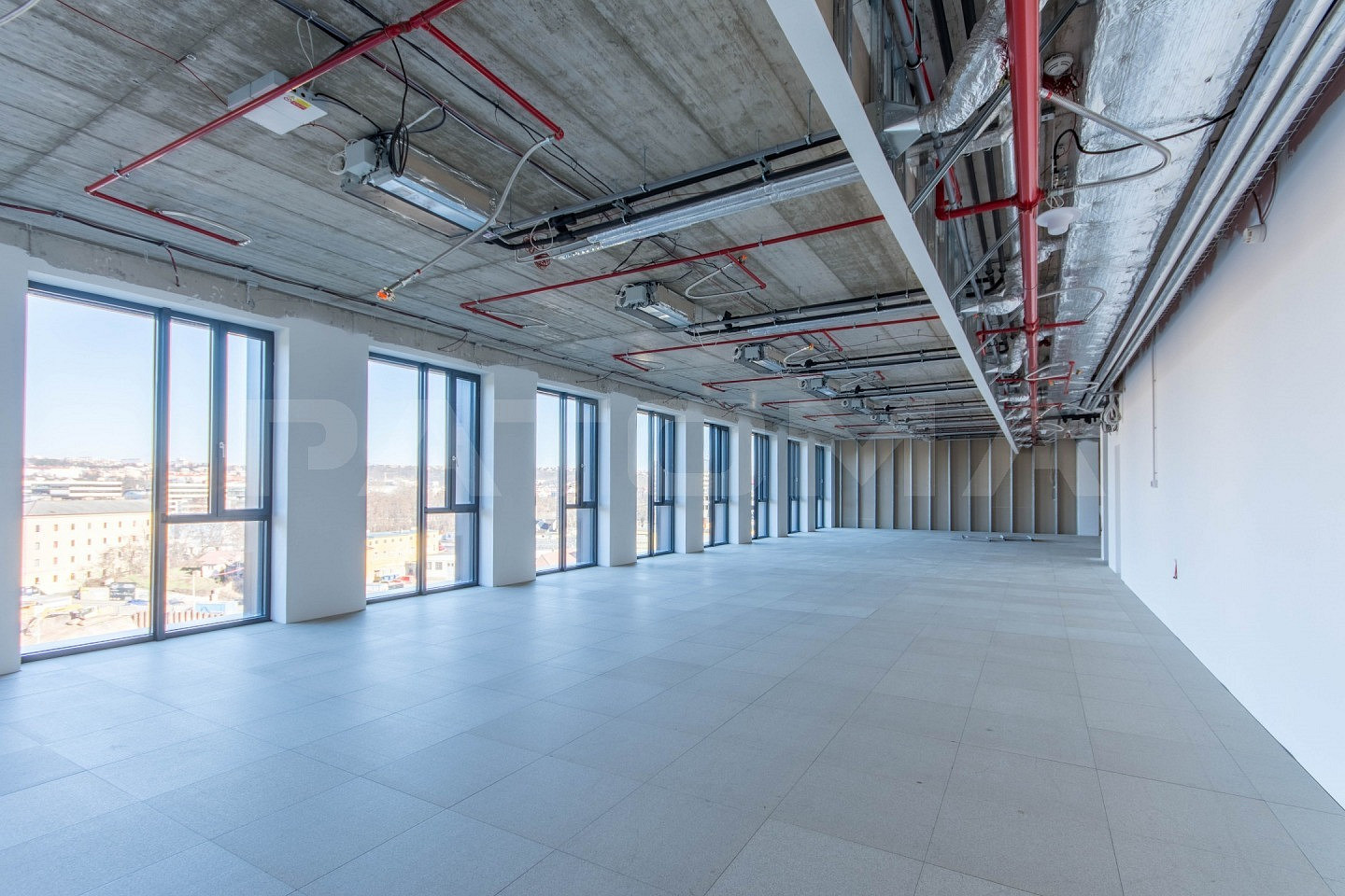Pronájem kanceláře 565 m² – fotografie 2