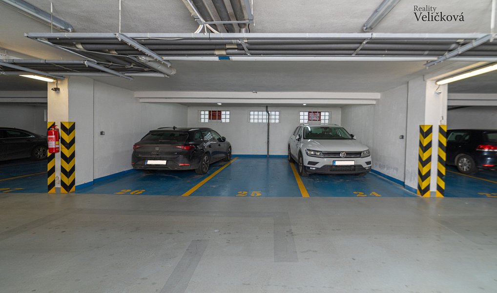 Prodej bytu 3+1 117 m², Praha – náhled fotky 22