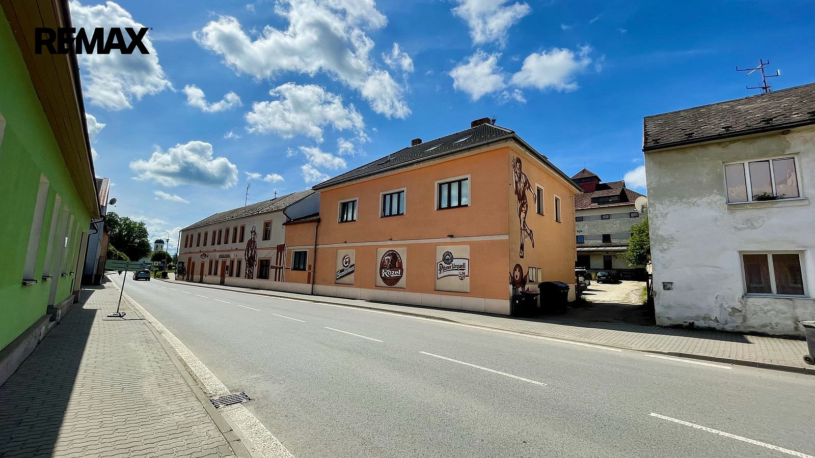 Prodej komerčního objektu (jiného typu) 1 000 m²