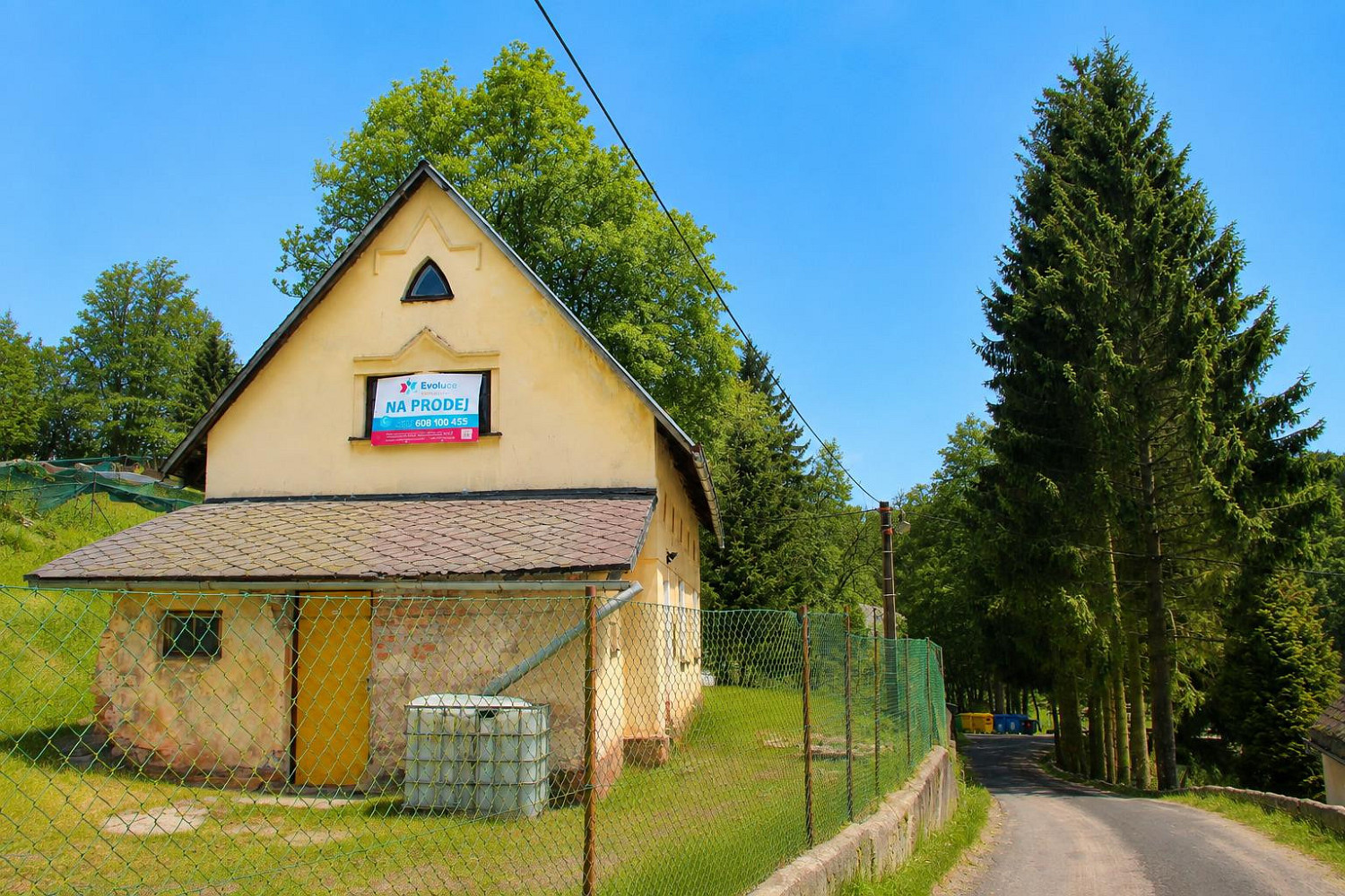 Prodej domu 130 m² s pozemkem 1 733 m²