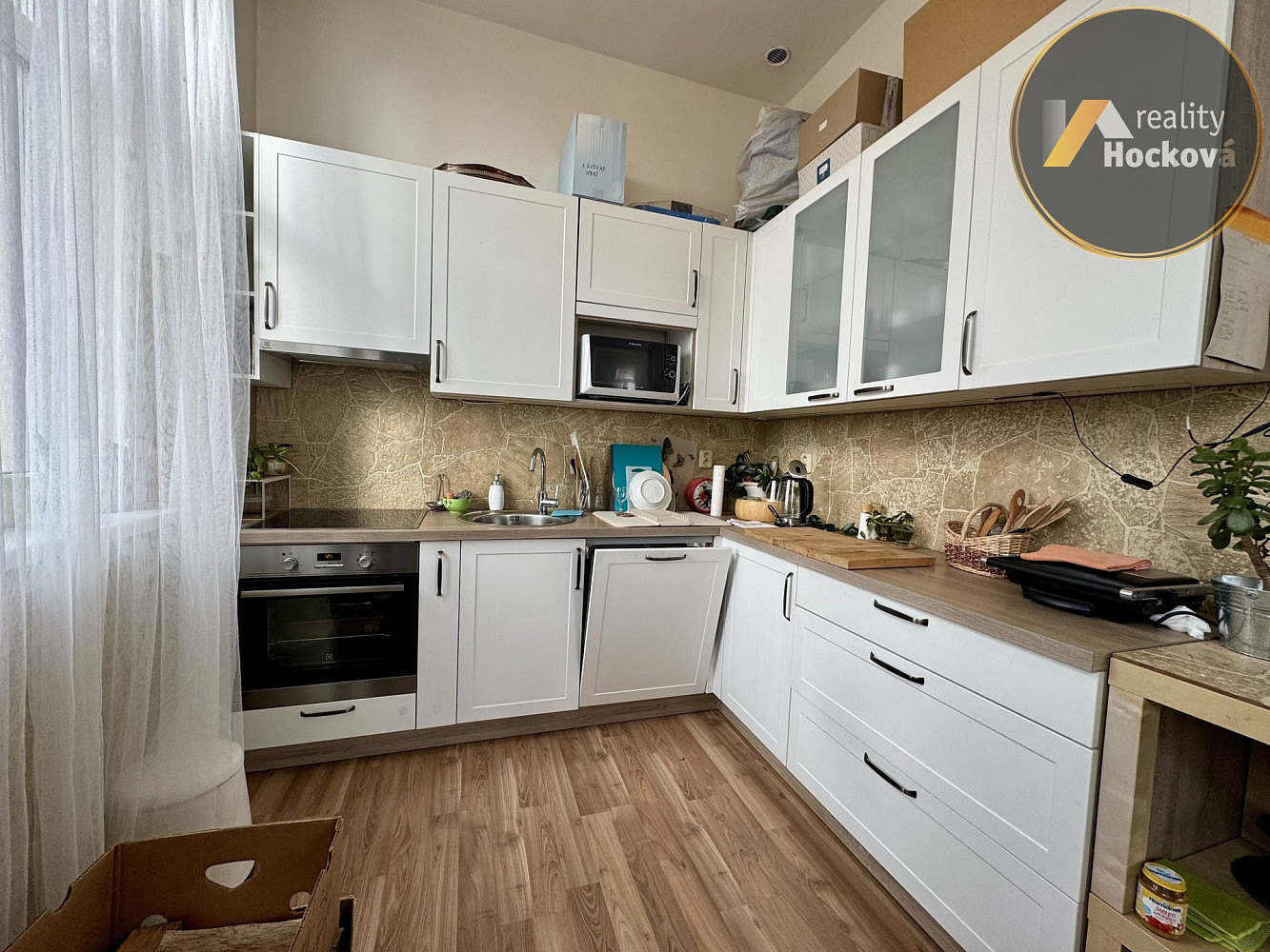 Pronájem bytu 2+kk 62 m² – fotografie 2