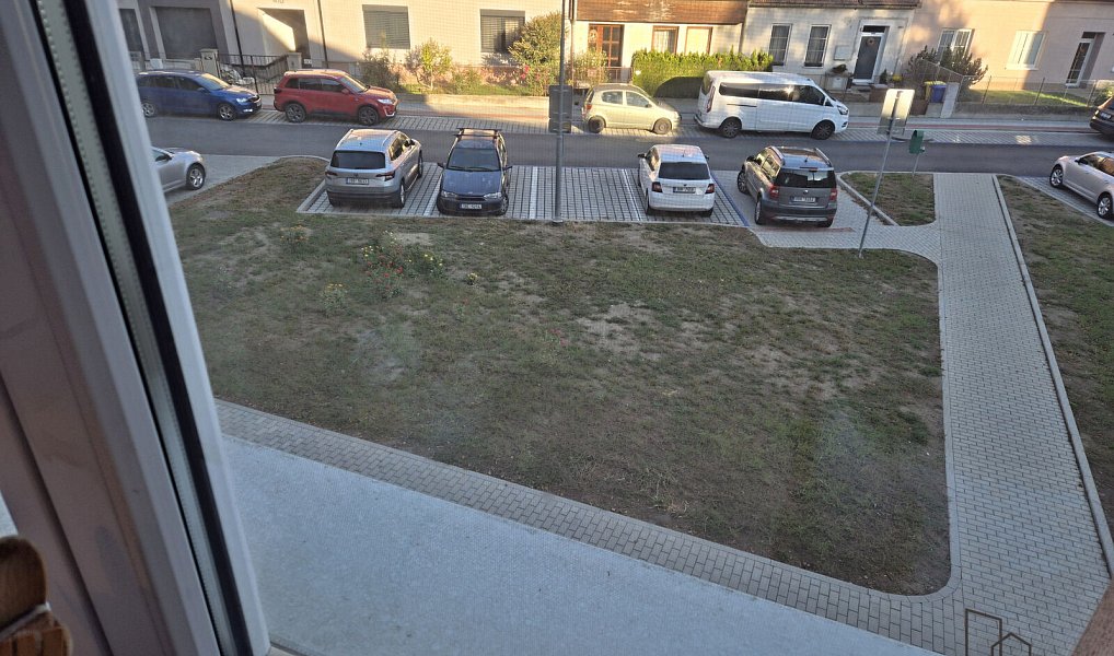 Pronájem bytu 3+1 71 m², Modřice – náhled fotky 9