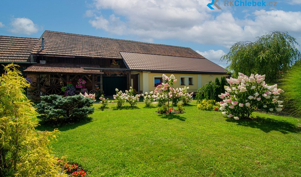 Prodej domu 283 m² s pozemkem 2 549 m², Kozlovice – náhled fotky 15