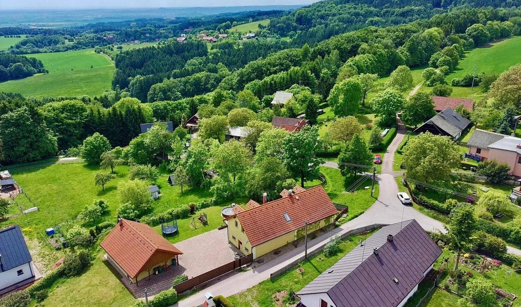 Prodej domu 230 m² s pozemkem 2 148 m², Stará Paka – náhled fotky 2