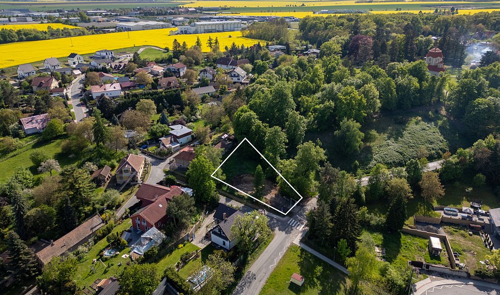 Prodej stavebního pozemku 800 m², Panenské Břežany – náhled fotky 2