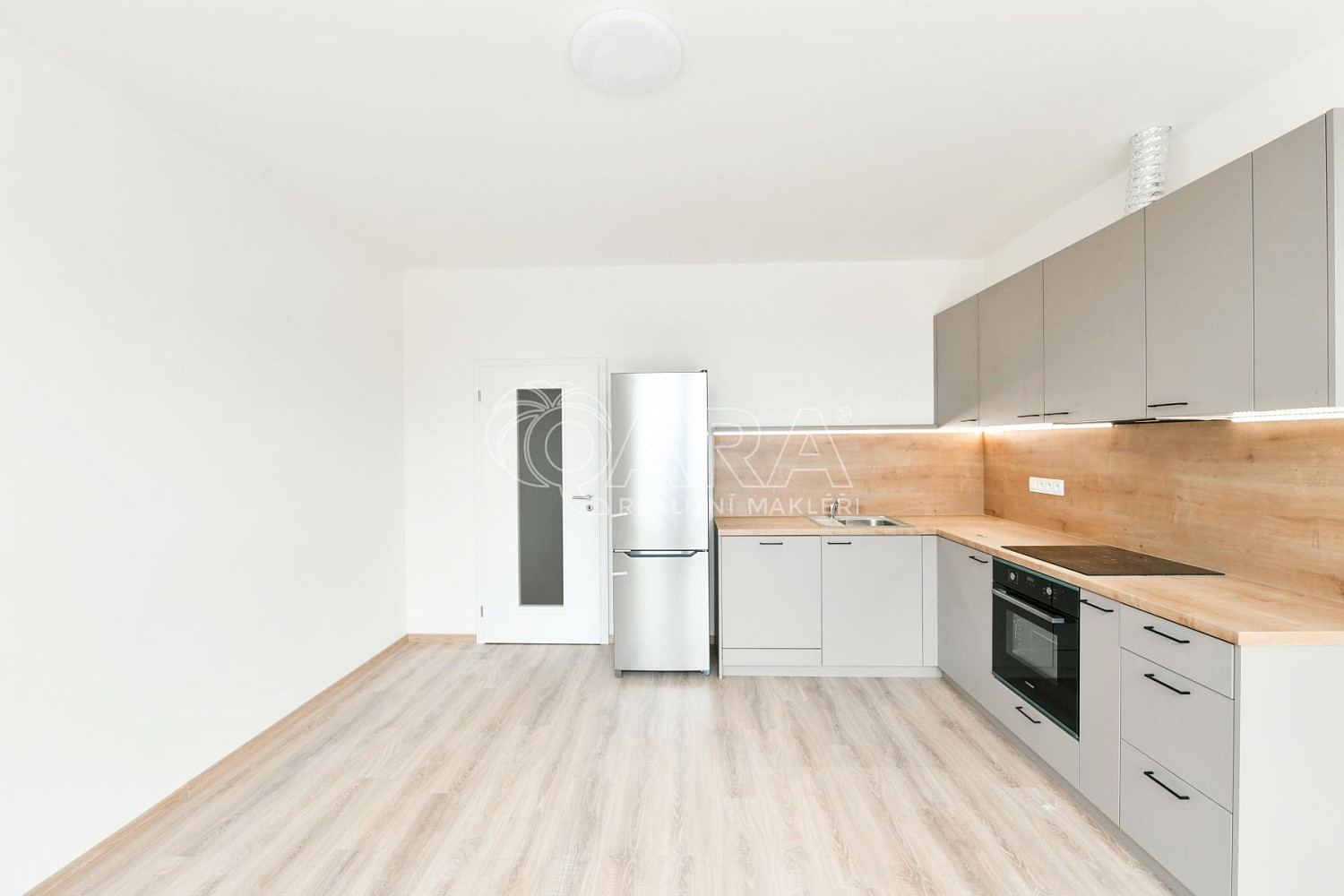 Pronájem bytu 2+kk 55 m² — photo 4