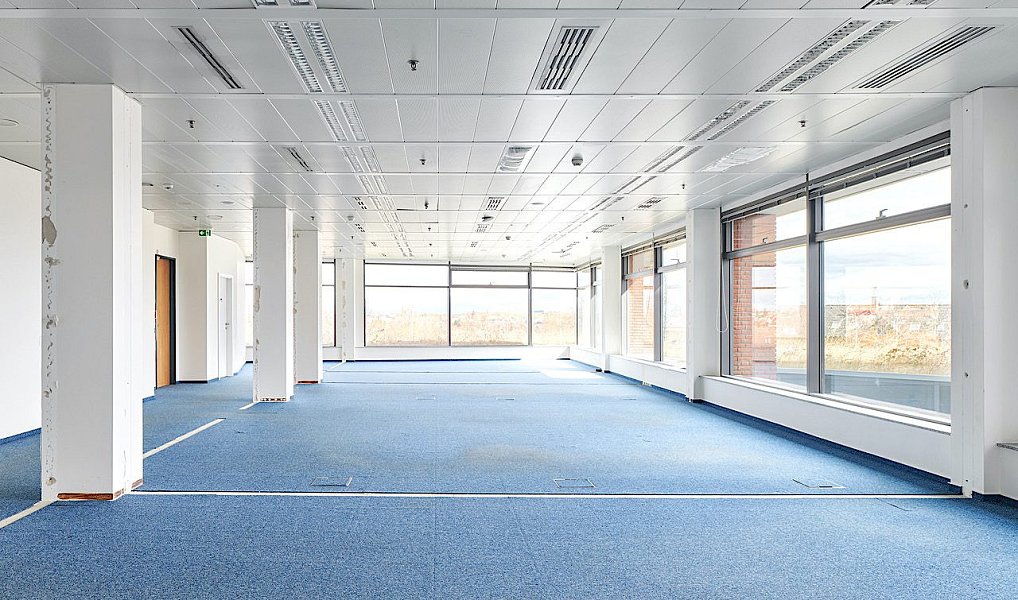 Pronájem kanceláře 544 m², Ořech – náhled fotky 4