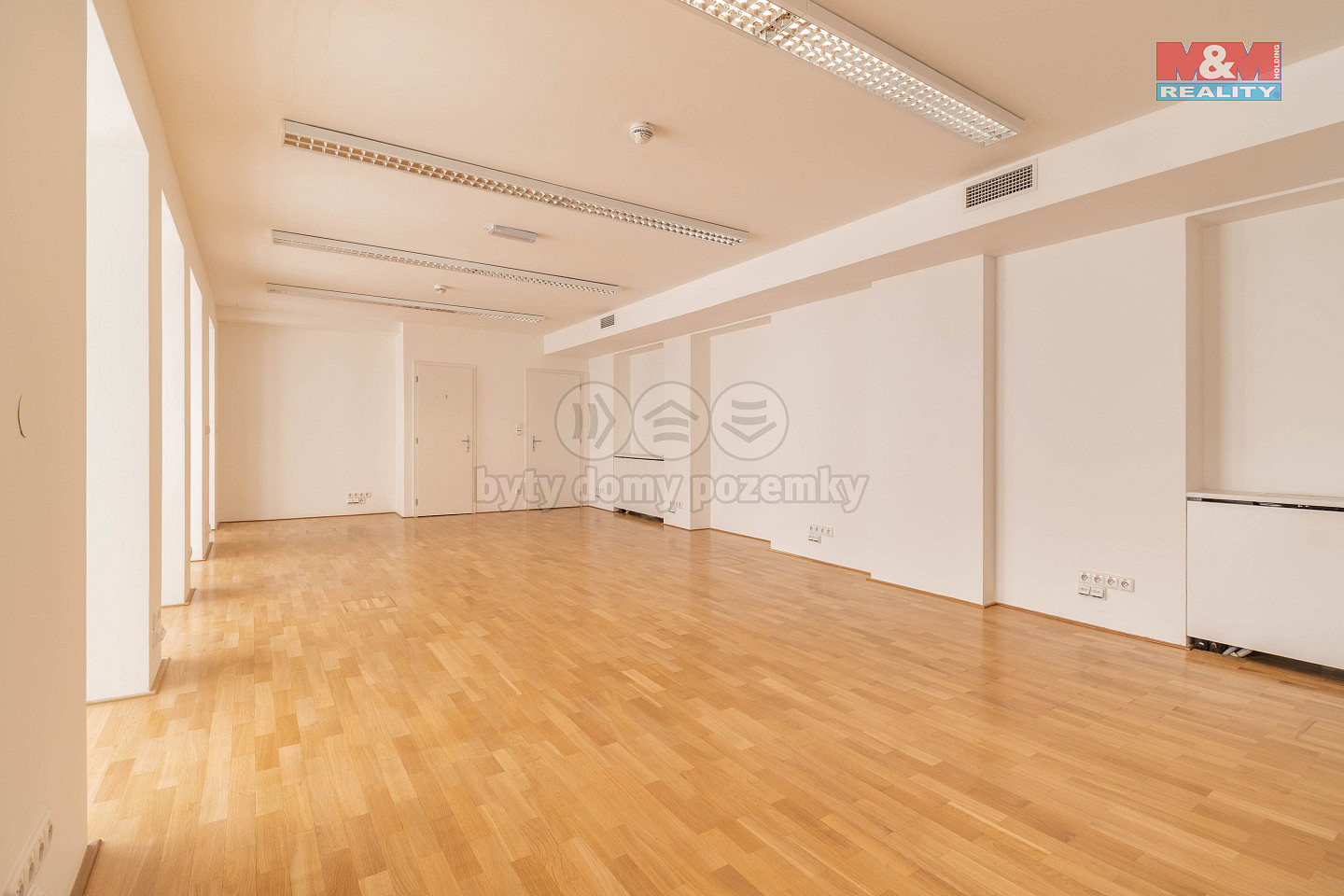 Pronájem kanceláře 171 m² — photo 5