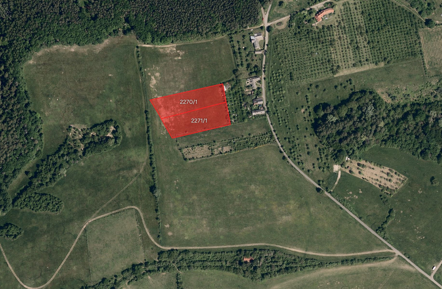 Prodej pole 7 400 m²