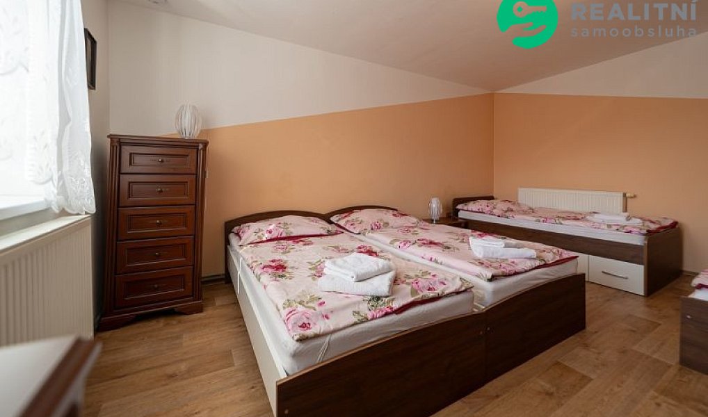 Prodej ubytovacího objektu 340 m², Brandýs nad Orlicí – náhled fotky 4