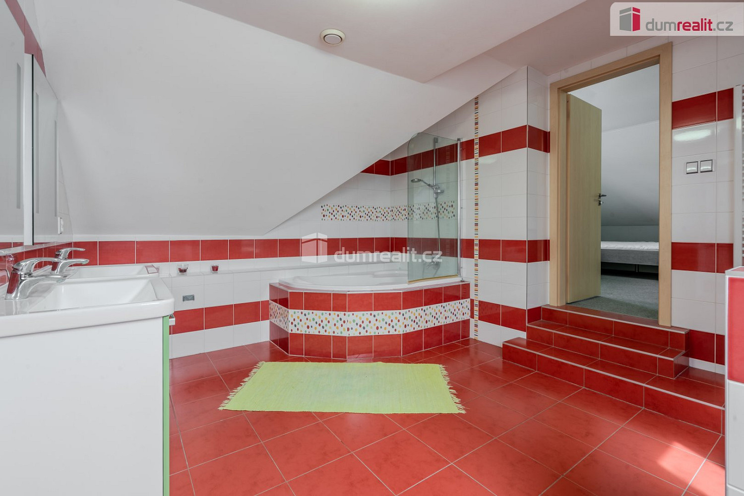 Prodej domu 300 m² s pozemkem 300 m² – fotografie 5