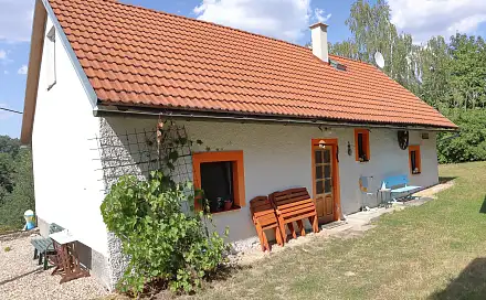 Prodej chalupy 70 m² s pozemkem 3 905 m², Postupice - Lhota Veselka, okres Benešov