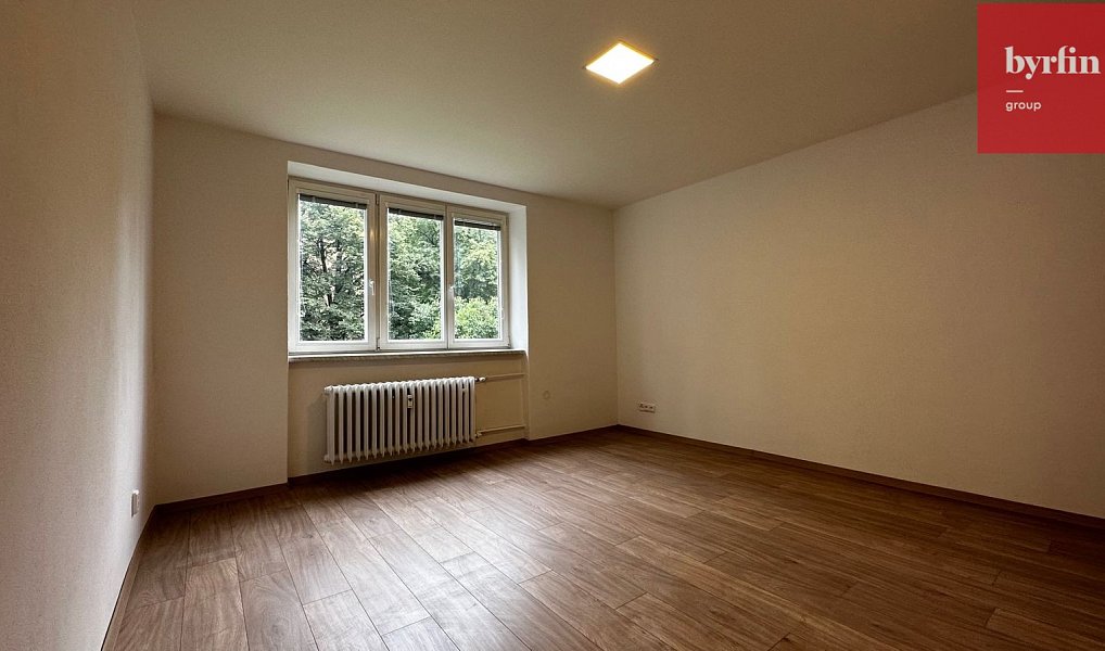 Pronájem bytu 2+1 65 m², Opava – náhled fotky 8