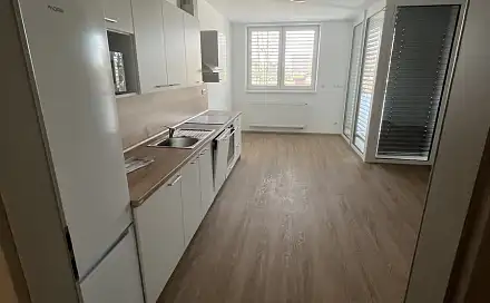 Pronájem bytu 1+kk 35 m²