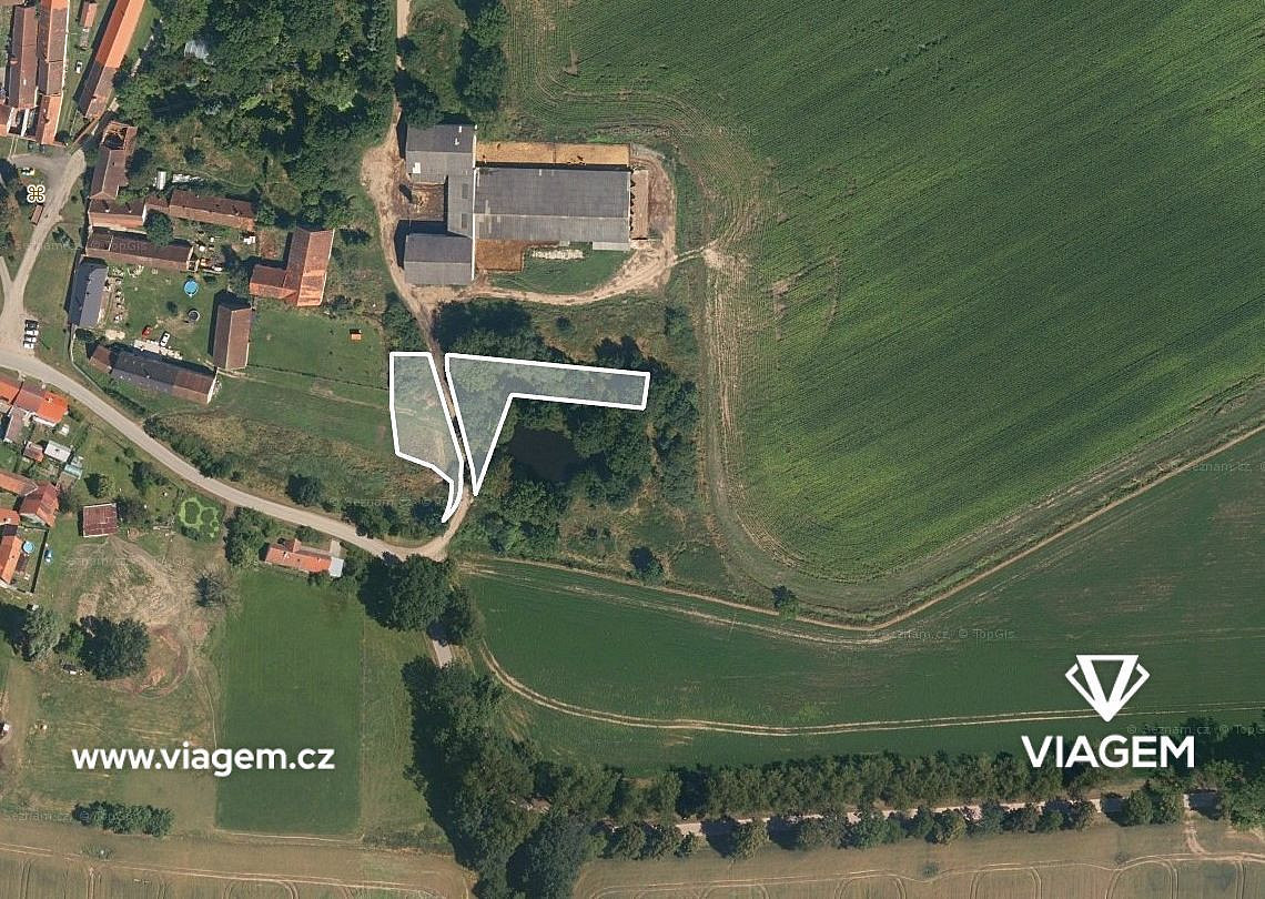 Prodej pole 587 m²