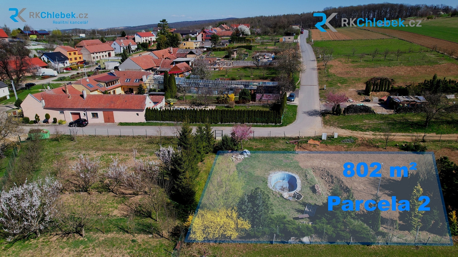 Prodej stavebního pozemku 802 m² — photo 2