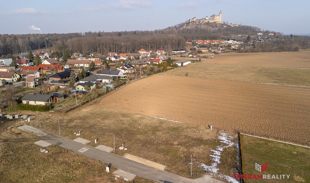 Prodej stavebního pozemku 1 114 m², Ráby – náhled fotky 2
