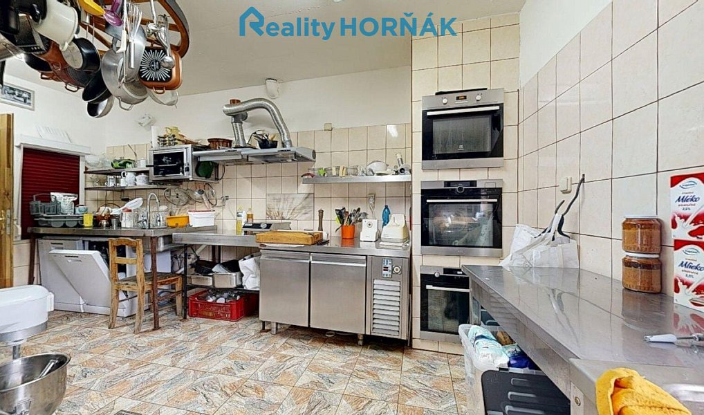 Prodej domu 364 m² s pozemkem 1 261 m², Votice – náhled fotky 12