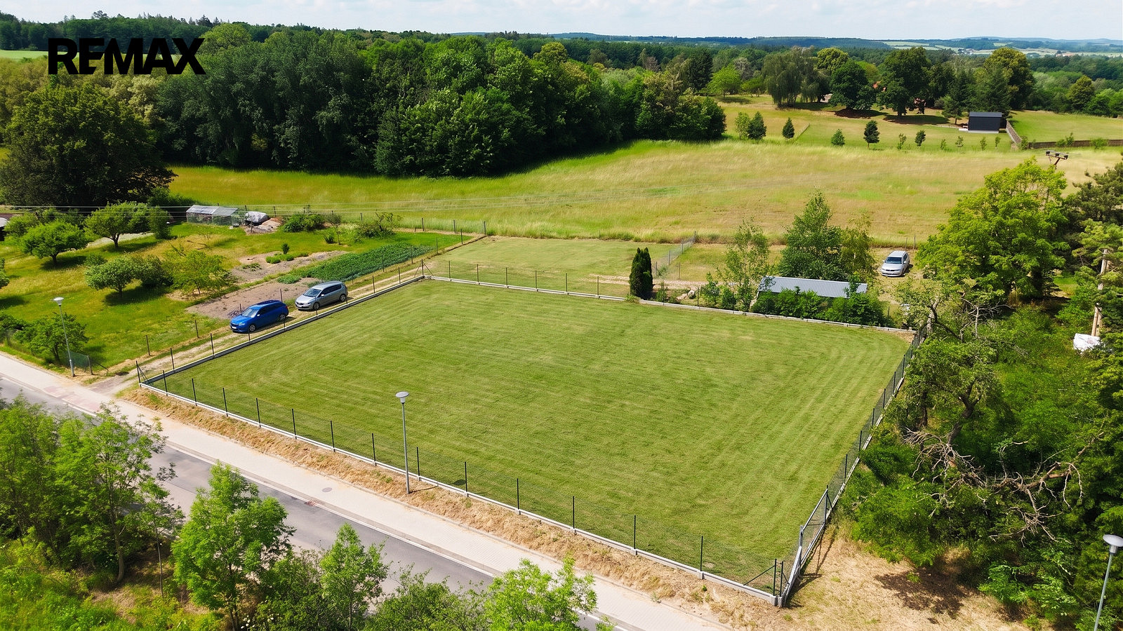 Prodej stavebního pozemku 1 340 m² — photo 3
