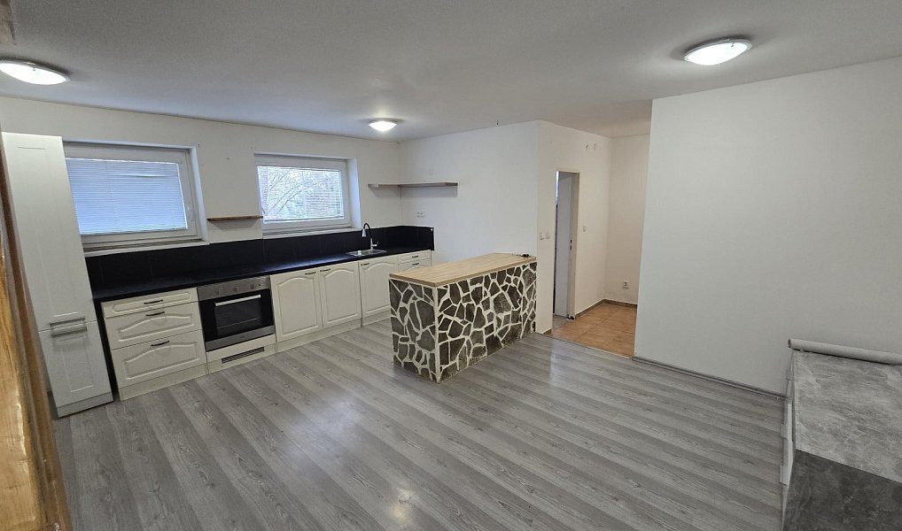 Prodej domu 60 m² s pozemkem 191 m², Domaželice – náhled fotky 8