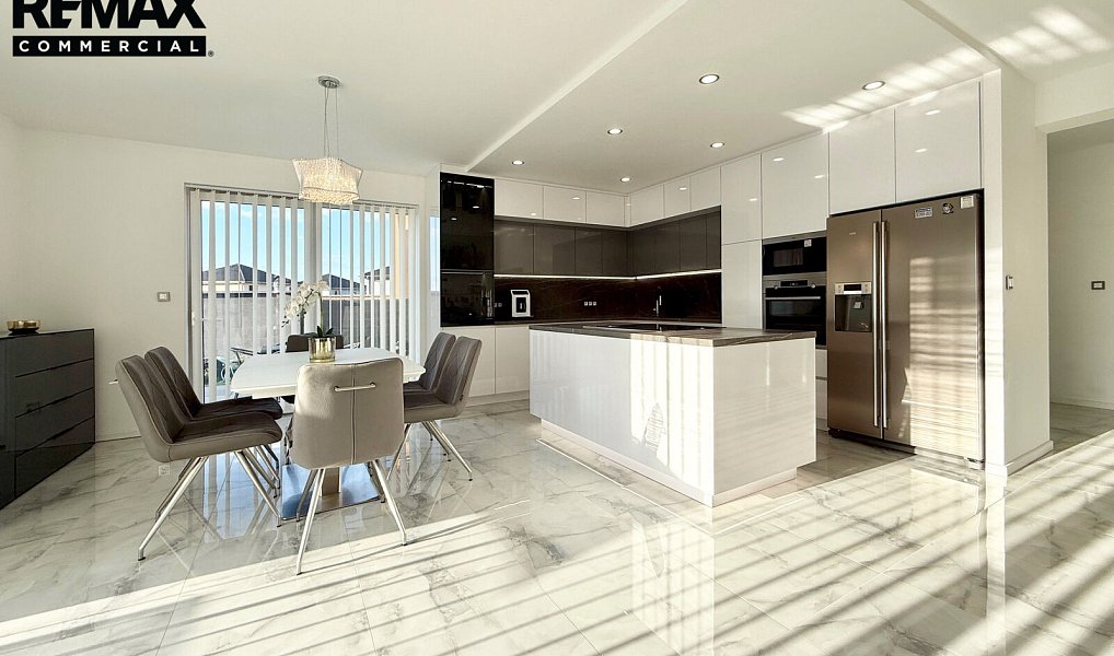 Prodej domu 220 m² s pozemkem 726 m², Polerady – náhled fotky 11