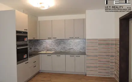 Pronájem bytu 3+kk 82 m²