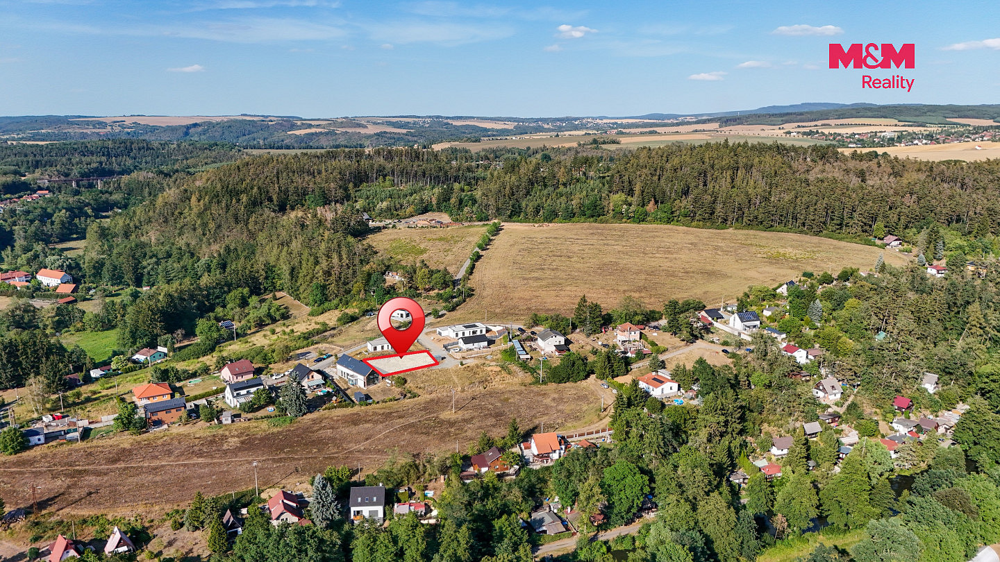 Prodej stavebního pozemku 518 m² – fotografie 3