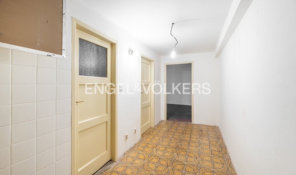 Pronájem obchodních prostor 183 m², Praha – náhled fotky 7