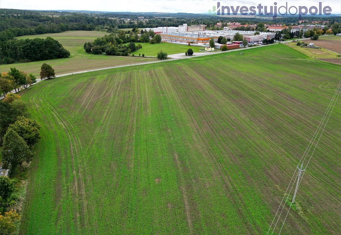 Prodej komerčního pozemku 33 477 m² – fotografie 4