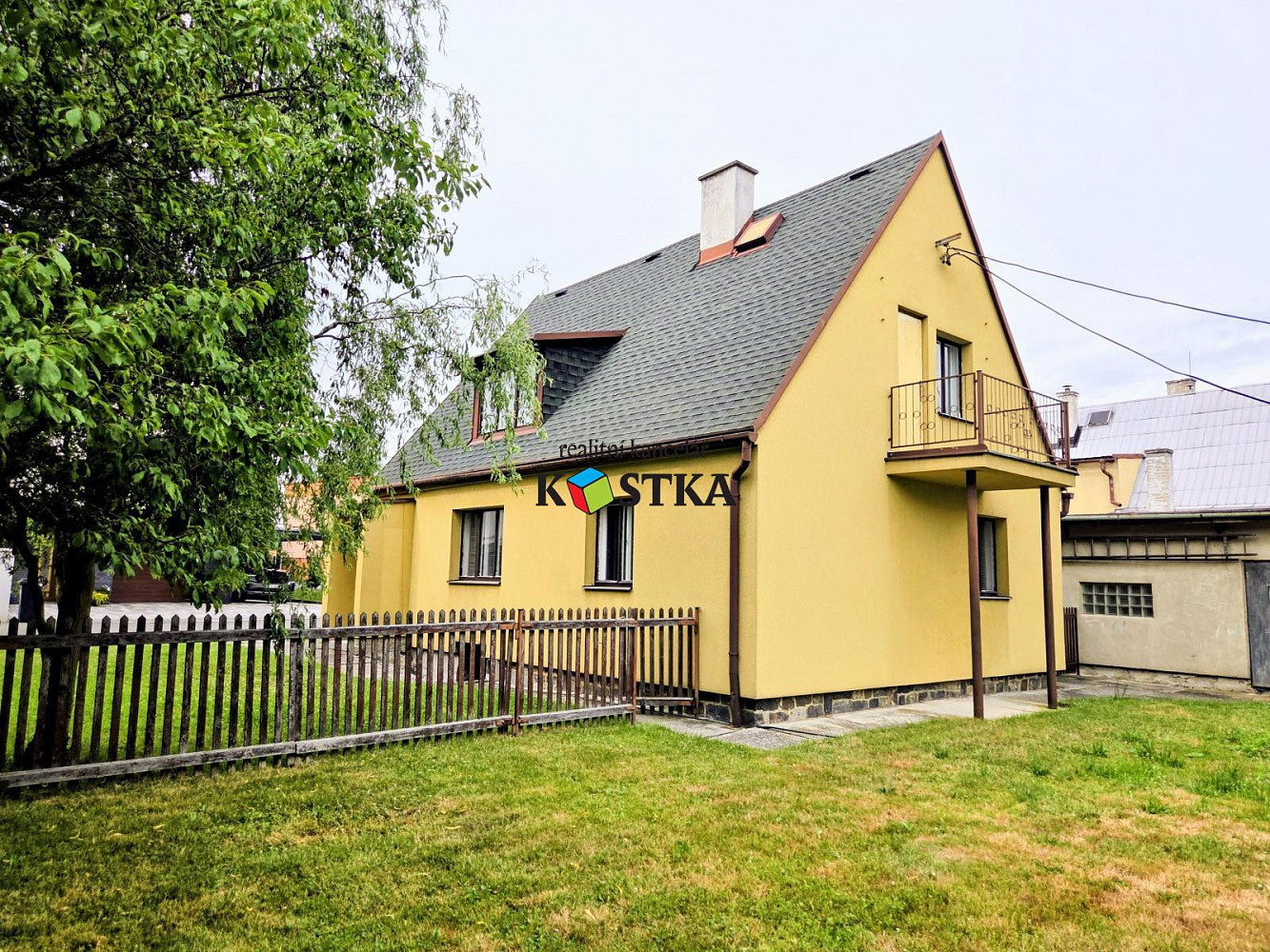 Prodej domu 140 m² s pozemkem 832 m² – fotografie 2