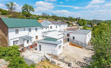 Prodej domu 940 m² s pozemkem 5 787 m², Koleč, okres Kladno
