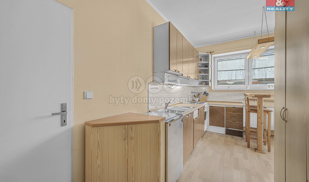 Prodej bytu 1+kk 36 m², Jesenice – náhled fotky 4
