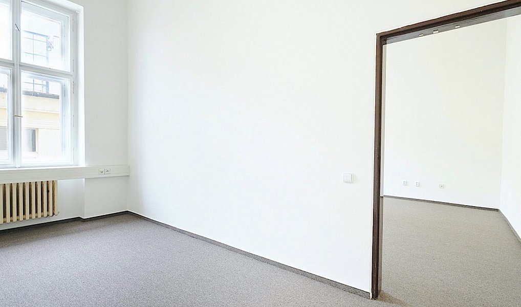 Pronájem kanceláře 180 m², Praha – náhled fotky 5