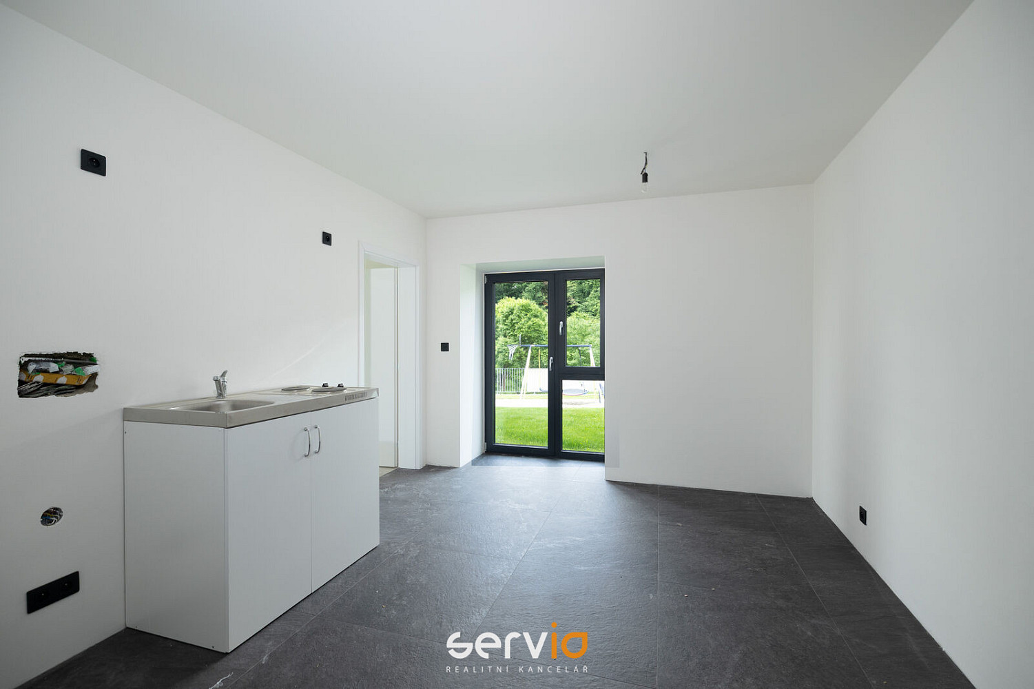 Prodej komerčního objektu (jiného typu) 36 m² — photo 3