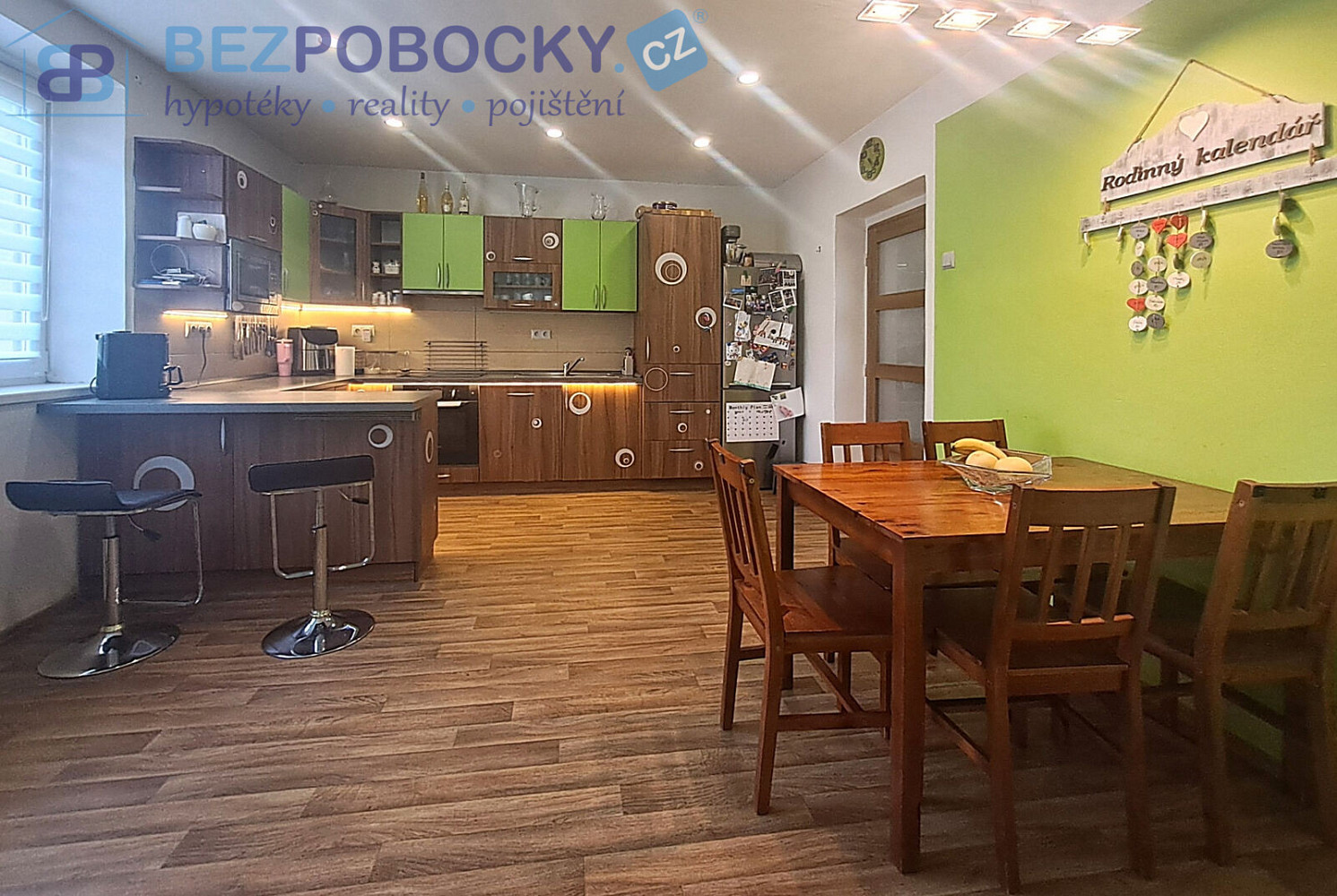 Prodej domu 161 m² s pozemkem 942 m² – fotografie 3
