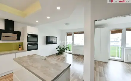 Pronájem bytu 3+kk 68 m²