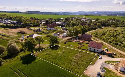 Prodej stavebního pozemku 1 704 m², Vlkýšská náves, Plzeň - Dolní Vlkýš