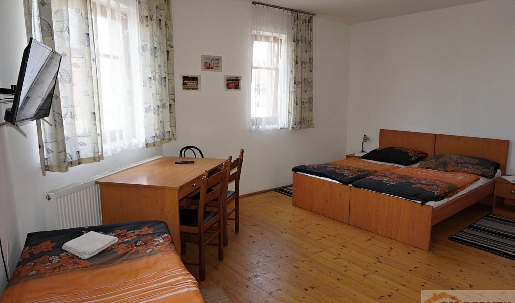 Prodej domu 250 m² s pozemkem 240 m², Kroměříž – náhled fotky 4