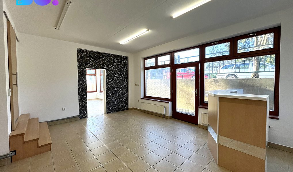 Pronájem obchodních prostor 78 m², Třeboň – náhled fotky 2