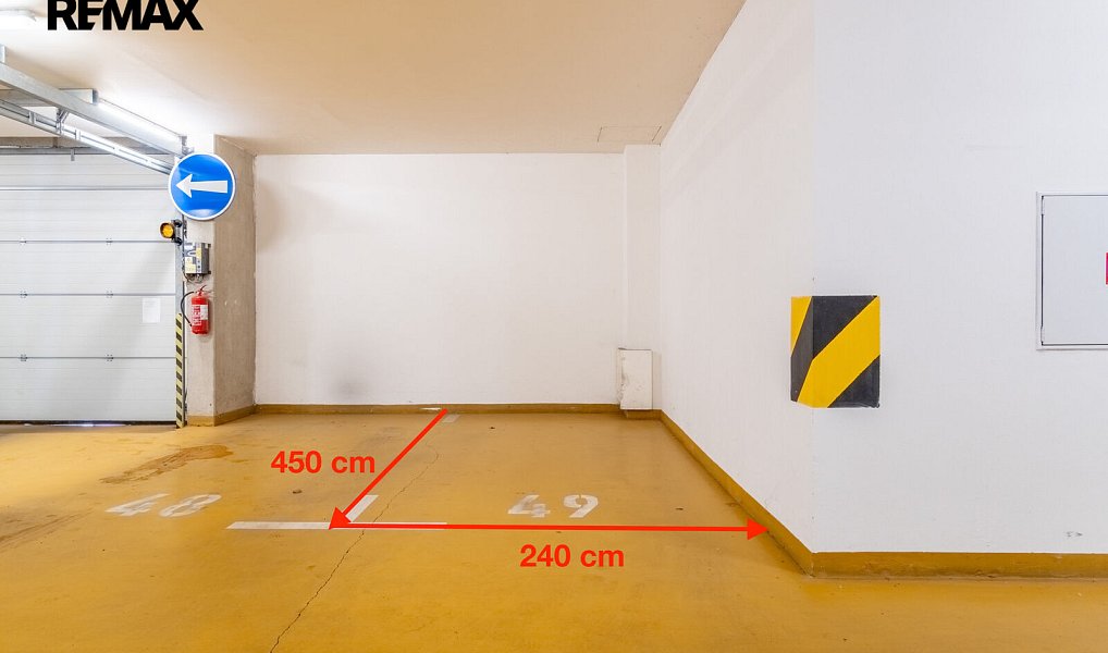 Prodej garážového stání 13m2 Bartoškova ulice Praha 4 Nusle, Praha – náhled fotky 2