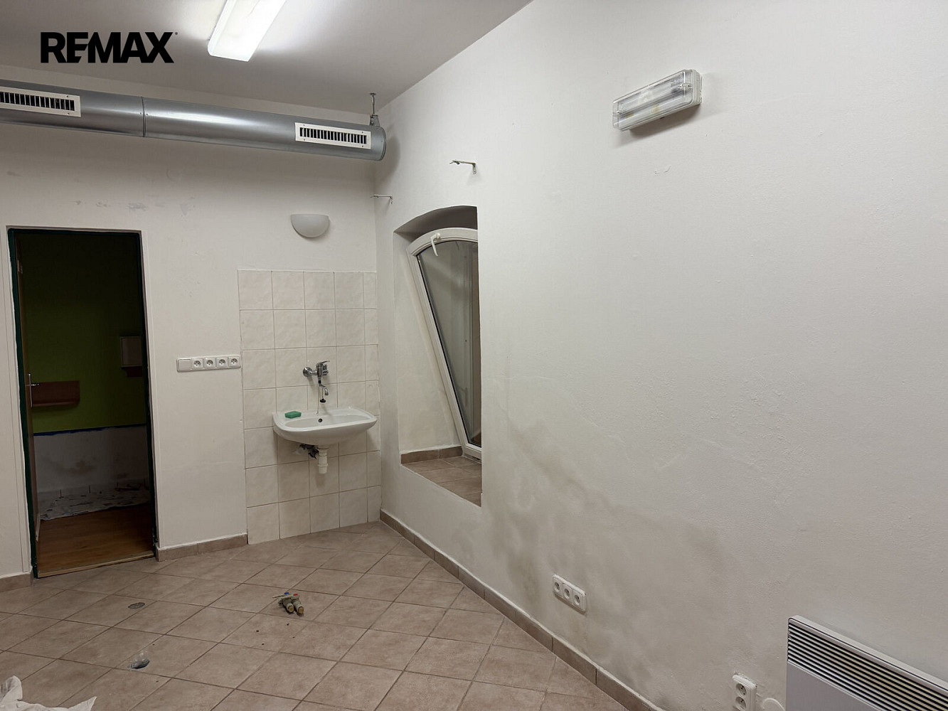 Pronájem obchodních prostor 41 m²