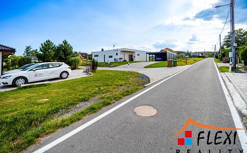 Prodej stavebního pozemku 1 403 m², Na Dolanech, Havířov - Životice, okres Karviná