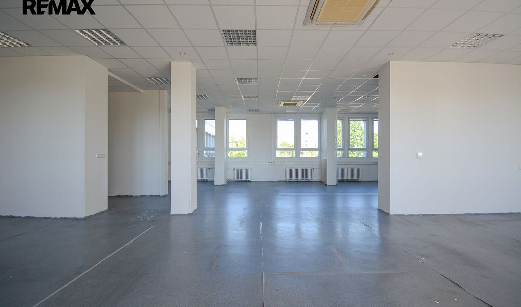 Pronájem kanceláře 172 m², Hradec Králové – náhled fotky 11