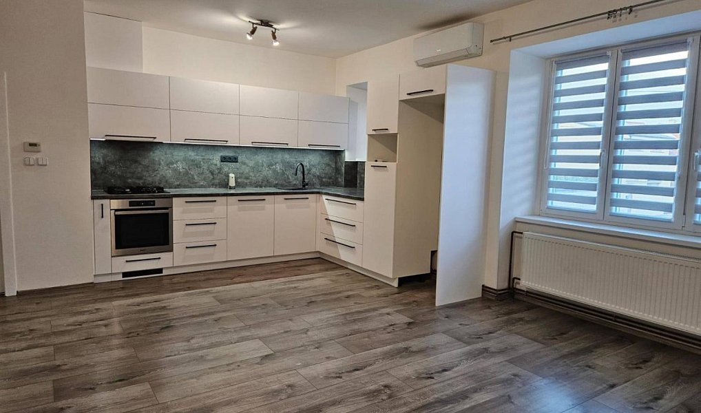 Pronájem bytu 2+kk, 59 m², Hodonín