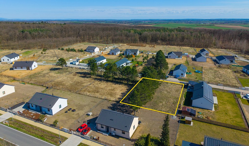 Prodej stavebního pozemku 993 m², Mcely – náhled fotky 2