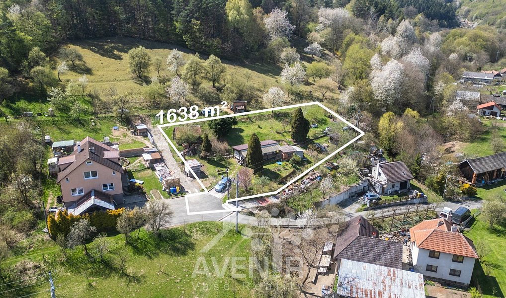 Prodej stavebního pozemku 1 674 m², Kašava – náhled fotky 2
